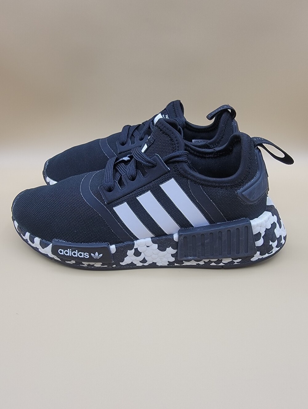 Adidas NMD R1 Big Boy's Youth Shoes Size 4Y Black White Cow Print Midsole Boost